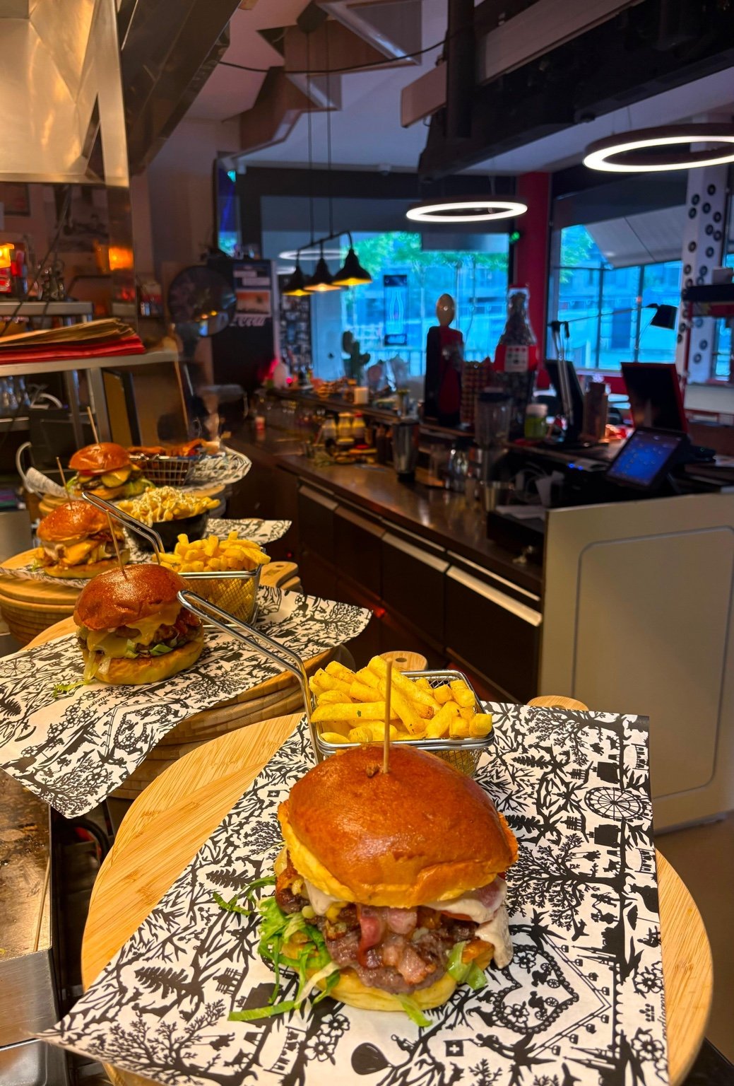 Burger-Auswahl frisch aus der Küche
