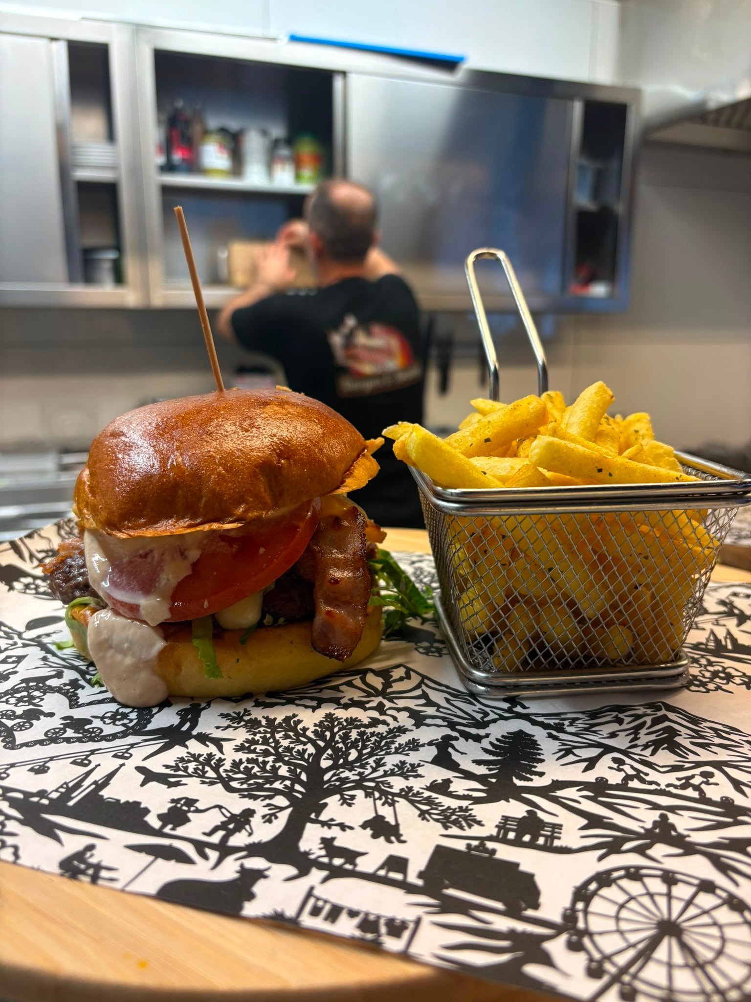 Burger mit Loaded Fries